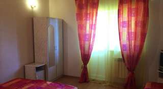 Гостиница Alexandra Guest House Адлер Трехместный номер с балконом-3